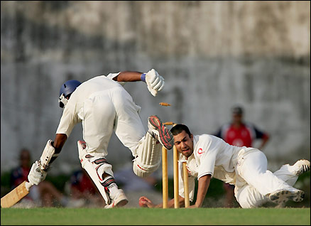 Ravi Bopara was thrown into the thick of the action