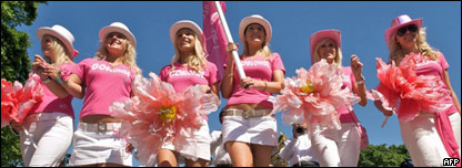 Women at the Latvian Blonde Weekend parade