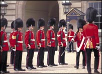 A troca da guarda no palácio de Buckingham, em Londres