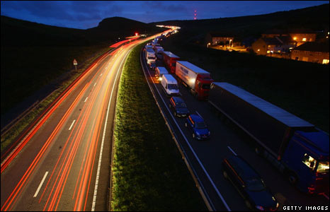 Cháy đường hầm nối Anh và Pháp