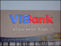 Quảng cáo trên sông Sài Gòn