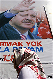 AKP'nin seçim pankartları