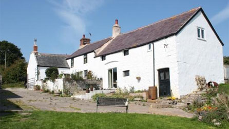 Cefnyffynnon Farmhouse: home of the keeper's of the well. 