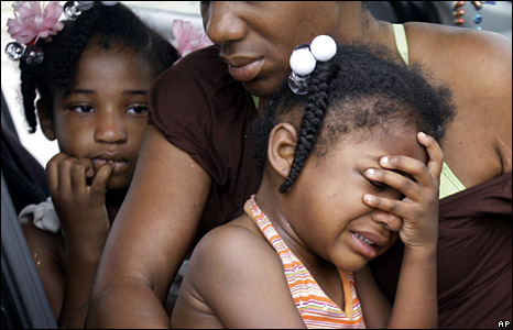 Người dân New Orleans đợi tin được quay về