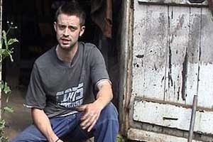 Steven wants to keep alive a tradition and earn a living from continuing his father's business?