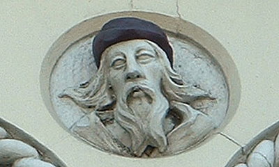 Sculpture showing Tanky Smith in disguise