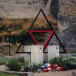 Memorial Sculpture to the 3rd British Infantry Division in front of Caen Castle, July 2004 (60th Anniversary). It reads 'To the memory of the men of the 3rd British Infantry Division one of the assault divisions landed on D-Day 6 June 1944 and liberated Caen 9 July 1944'. Memorial Sculpture to the 3rd British Infantry Division in front of Caen Castle, July 2004 (60th Anniversary). It reads 'To the memory of the men of the 3rd British Infantry Division one of the assault divisions landed on D-Day 6 June 1944 and liberated Caen 9 July 1944'.
