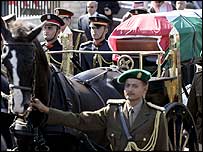 مراسم تشييع جنازه ياسر عرفات در قاهره 