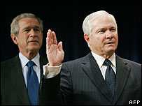 Robert Gates şi George Bush
