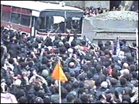 Milhares foram às ruas pedir a renúncia do presidente