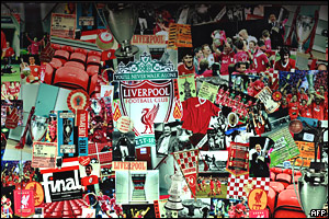 Collage de fotos en el estadio de Anfield