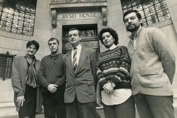 (од лево) Маја Трајковска, Горан Шумковски, Стивен Ашли, Жанета Скерлев и Златко Андреевски