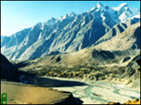 ایک آفسیر کی تلاش اب بھی جاری ہے