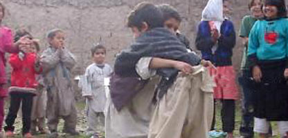 ارش او داود د غېږ نيولو پرمهال