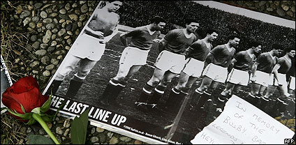 Homenaje en Old Trafford 
