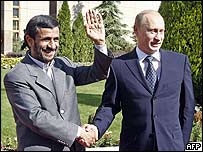 Mahmud Ahmedinejad ile Vladimir Putin