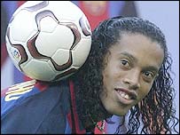ronaldinho203.jpg