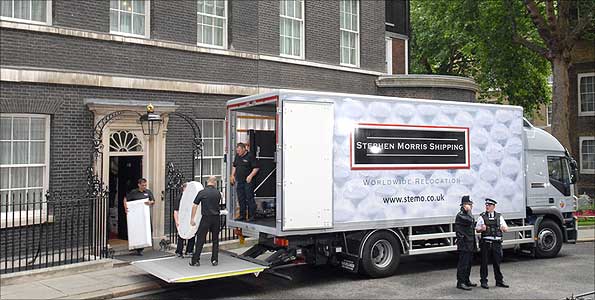 Removal van at number 10 Downing Street