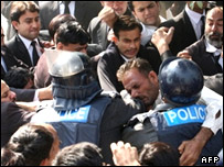 تظاهرات حقوقدانان