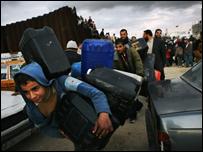 मिस्र की सीमा पर फ़लस्तीनी