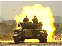 Tropas tentam expulsar militantes do Talebã da região de Bajaur 