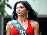 در تاريخ افغانستان، ويدا صمد زی دومين دختر افغانی است که در مسابقات ملکه زيبايی شرکت می کند