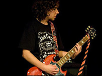 Will Arundel, Containz Nutz