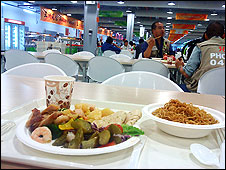 亚运城主新闻中心食堂(14/11/2010)