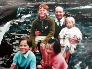 Helen as a child with her family