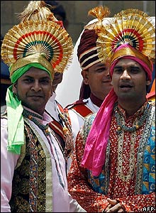 د هندوانو د واده دوديزې جامې