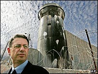 Mustafa Barghouti teria sido preso durante campanha em Jerusalém