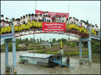 Khánh thành cầu bê tông thay cầu khỉ tại tỉnh Kiên Giang