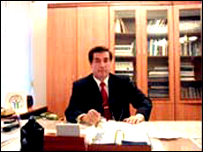 "Экосан" халқаро жамғармаси раҳбари Юсуфжон Шодиметов("Экосан" жамғармаси интернет саҳифасидан олинган сурат)