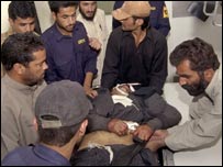 زخمی پولیس اہلکار