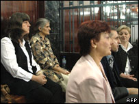 پرستاران بلغار و پزشک فلسطینی در دادگاه