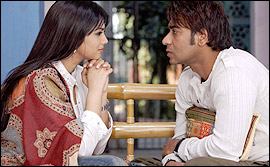 Ayesha Takia and Ajay Devgan in Sunday