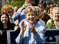 Bà Hillary Clinton vận động bầu cử tại Pennsylvania