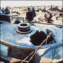 لاشه رها شده ابزارآلات جنگ