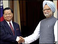 थान श्वे और मनमोहन सिंह