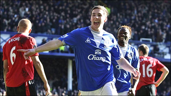 Dan Gosling celebrates scoring for Everton