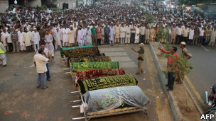 ہلاک ہونے والوں کے جنازے