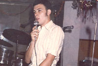 Dylan yn canu yn Toby's Paradise