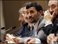 محمود احمدی نژاد در نشست خبری