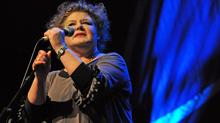 Maura O'Connell at BBC at the Fruitmarket. Photo by Louis Decarlo