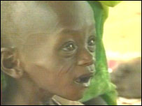 Darfurlu bir mülteci çocuk