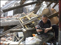 Công tác tìm kiếm nạn nhân vẫn đang được tiếp tục tại khu vực bị nạn