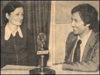 Nevsal Baylas, o dönemde TRT Genel Müdürü olan İsmail Cem'le BBC stüdyolarında