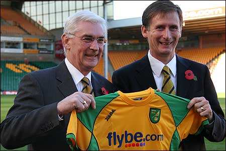 Roger Munby and Glenn Roeder.