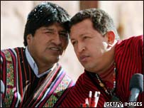 Os presidentes da Bolívia, Evo Morales, e da Venezuela, Hugo Chávez