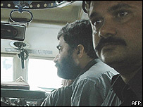 ڈاکٹر ارشد وحید کے بھائی ڈاکٹر اکمل وحید پولیس حراست میں 